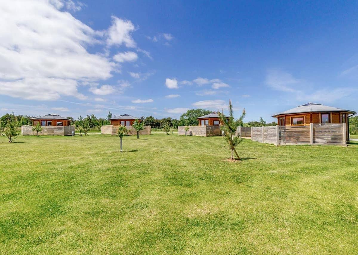 Green Meadows Park Garton Екстер'єр фото