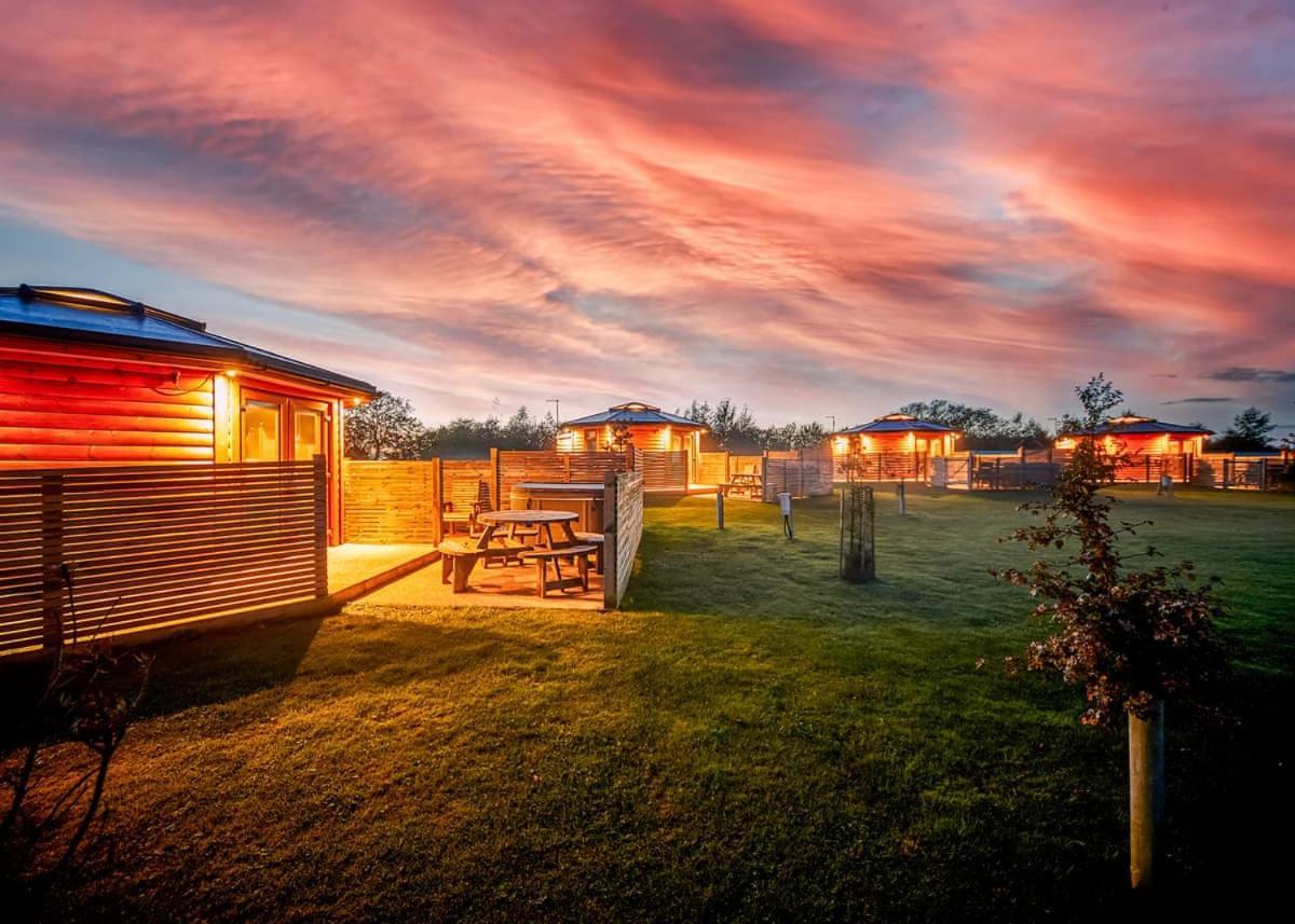 Green Meadows Park Garton Екстер'єр фото