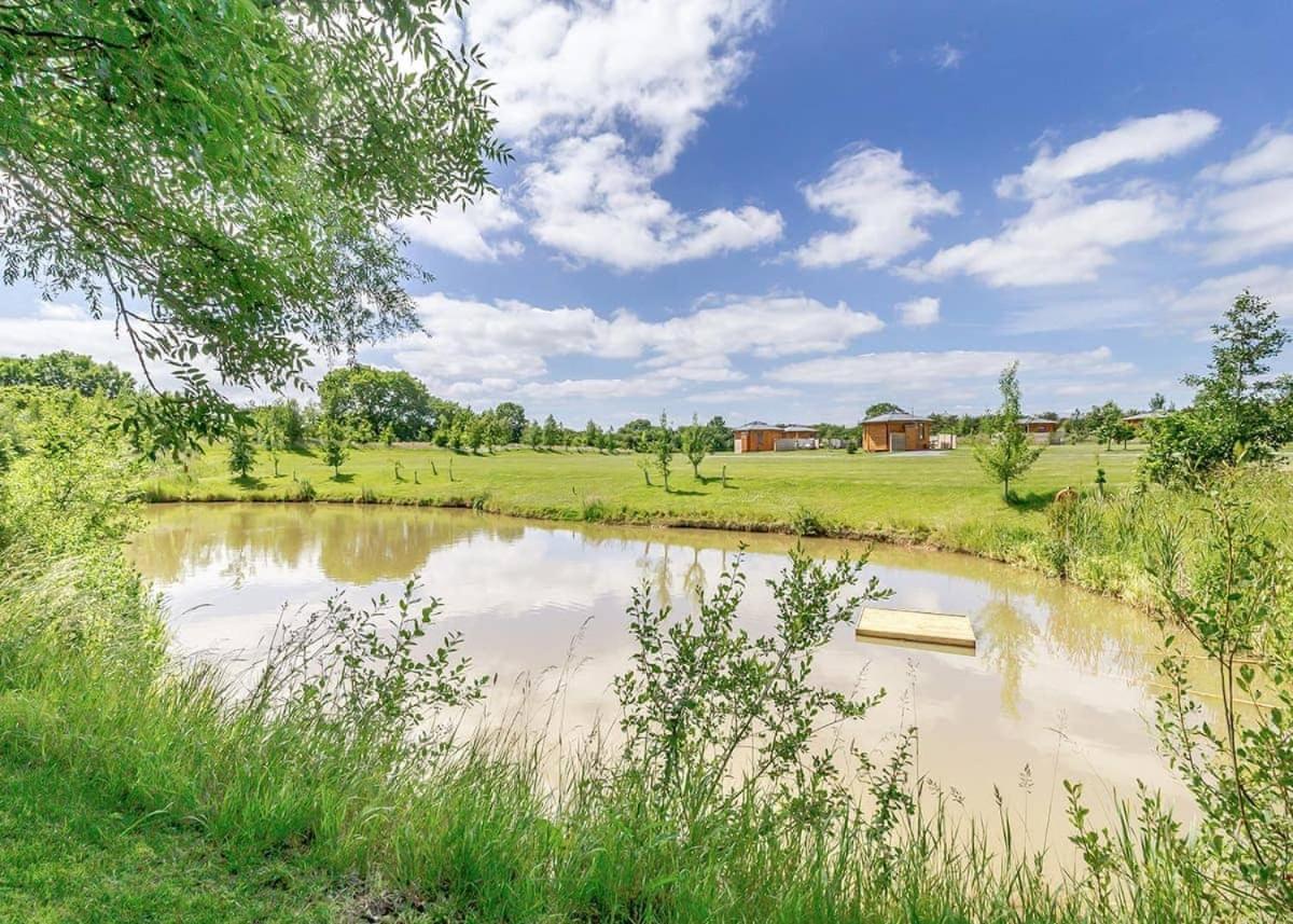 Green Meadows Park Garton Екстер'єр фото